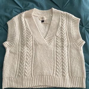 New Universal Thread Target Sweater V-Neck Vest XS Cream
